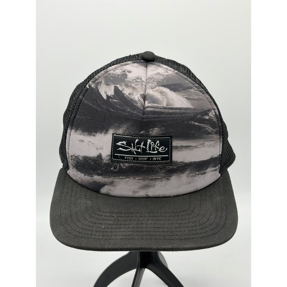 Salt Life SnapBack Mesh Trucker Hat Black‎ Gray Waves OSFM